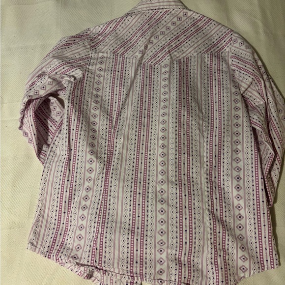 Pink Aztec button up - Picture 5 of 5